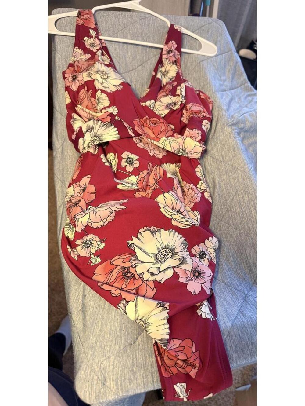 Women's One-piece swim-suit